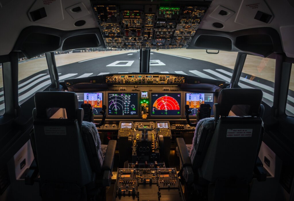 WhatsApp Image 2025 07 17 at 13.42.53 1 - Novo simulador de voo B737MAX da IFA: Veja o que significa para os nossos alunos