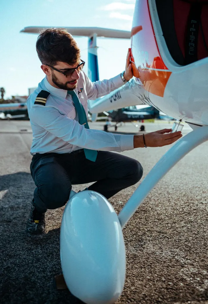 Integrated ATPL Course | Airline Pilot Training in 24 months 2 aqQS