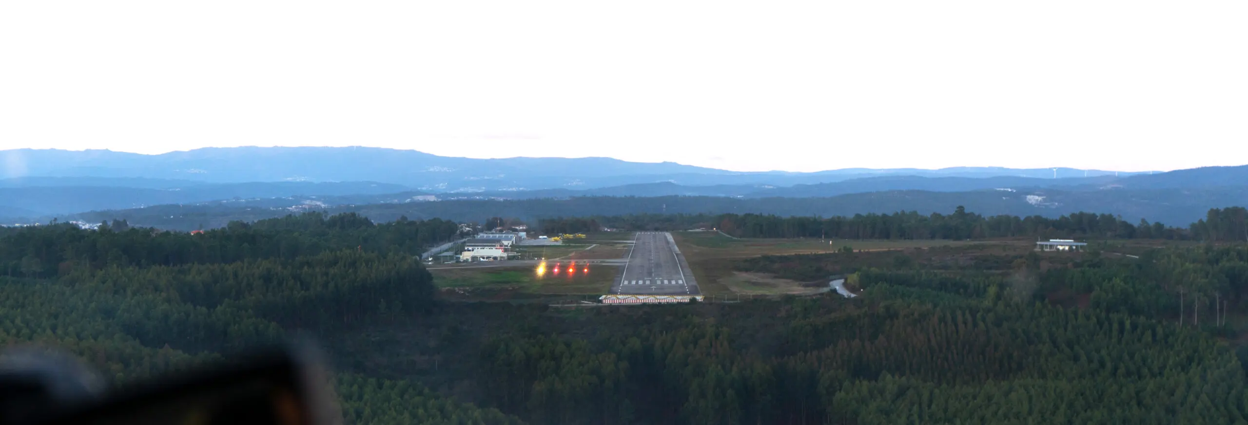 pista aviao scaled - Modular ATPL(A) - Learn to fly in Portugal