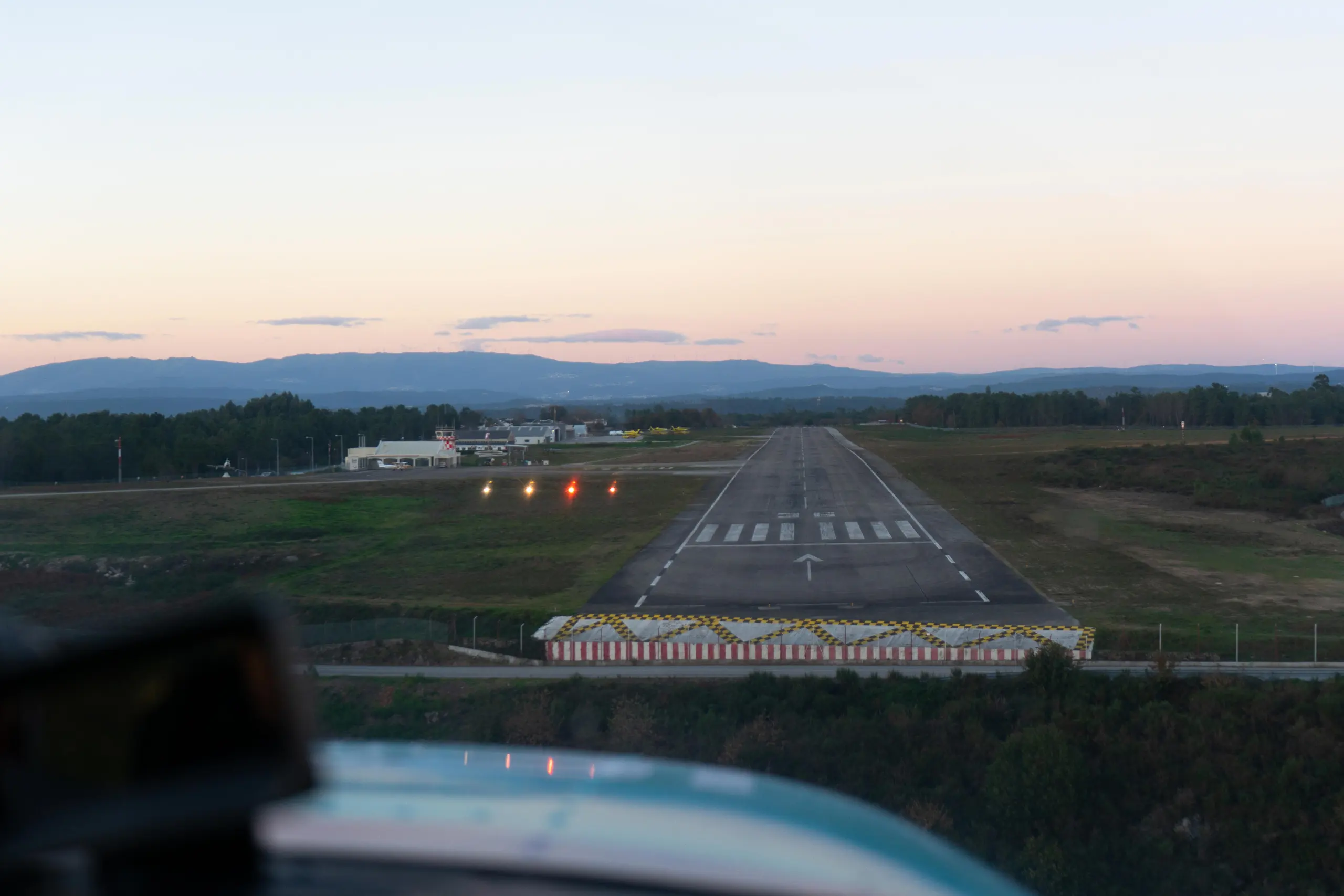 Contacts International Flight Academy 3 escola de pilotos em Viseu